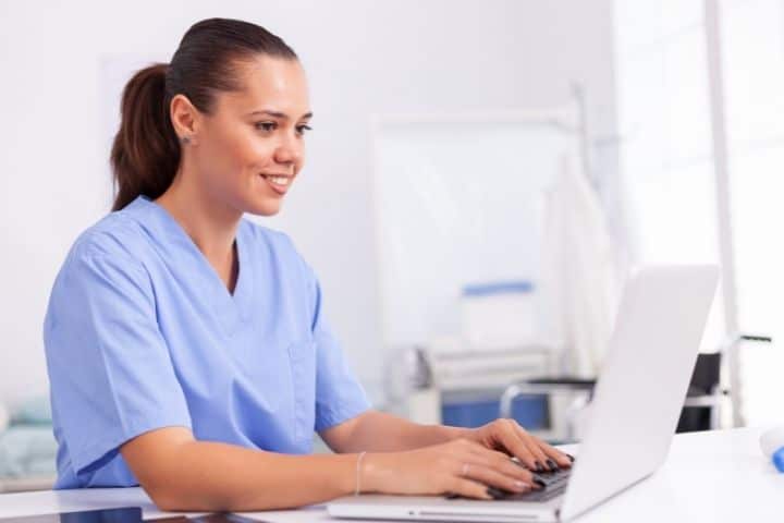 Read more about the article What You Should Know About Medical Office Administration Jobs