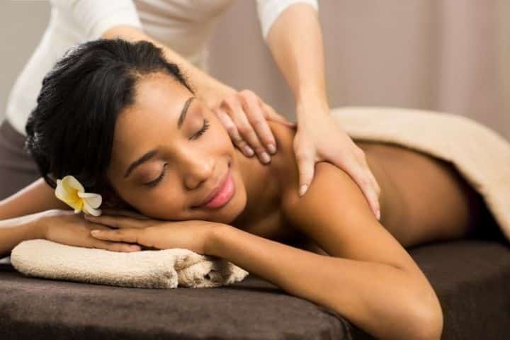 Read more about the article What Does a Massage Therapist Career Consist Of?