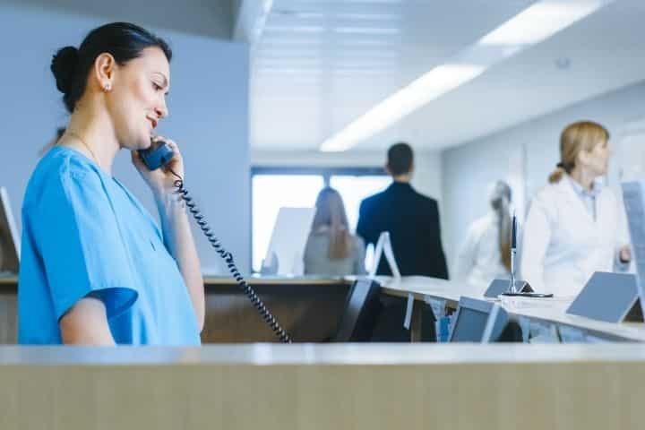 How to Become a Medical Office Administration Specialist in 3 Steps