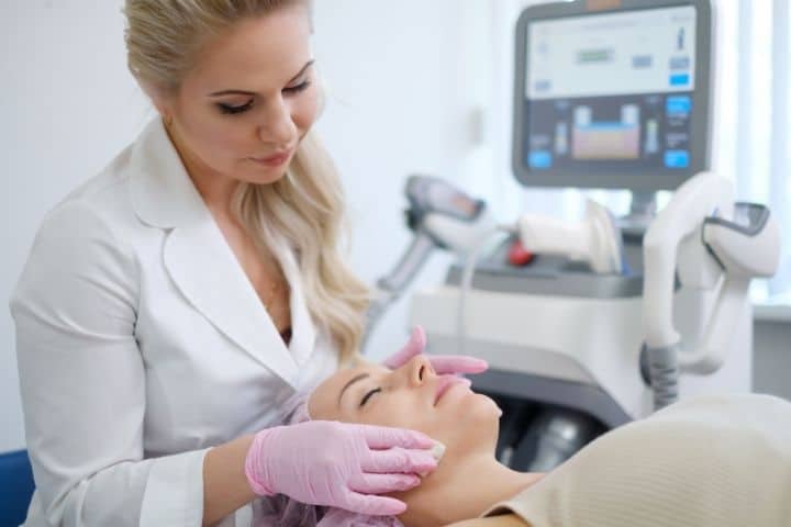 3 Things to Consider When Choosing an Esthetician Career