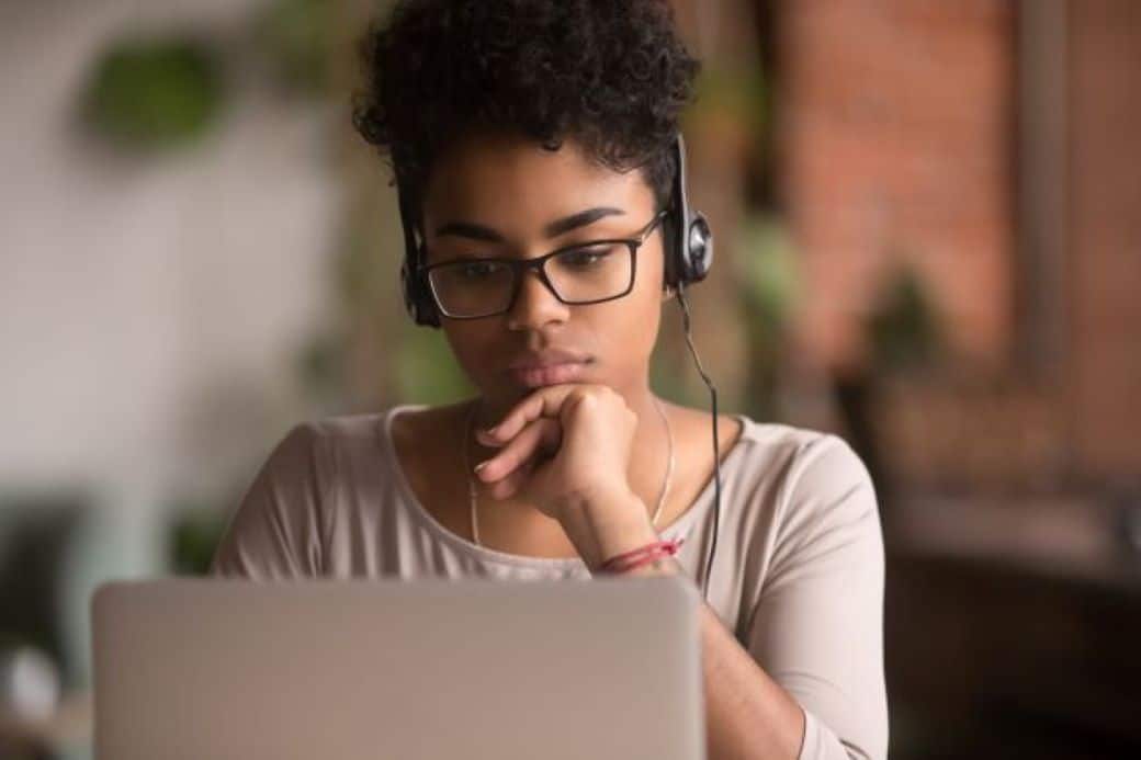 Read more about the article 5 Tips for Students Taking Online Classes to Stay Connected