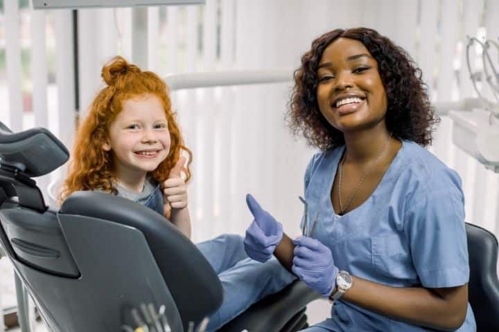 Read more about the article 4 Reasons to Pursue a Career as a Dental Assistant