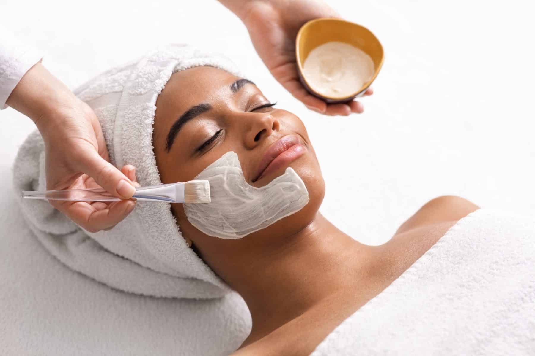Read more about the article Esthetician Career – 3 Things You Need to Know